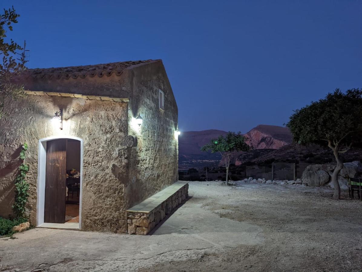 库斯托纳奇La Casa Di Cofano公寓 外观 照片